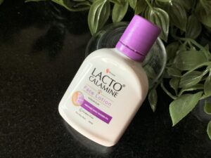 lacto Calamine uses and benefits for skin