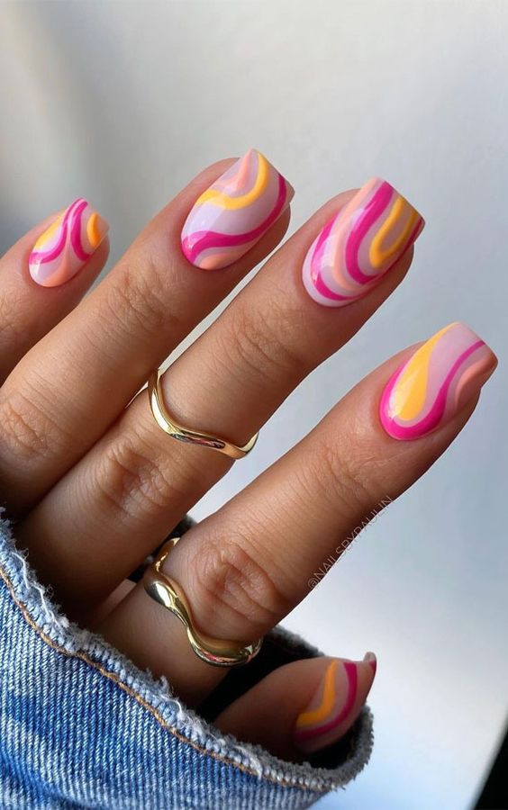swirl nails